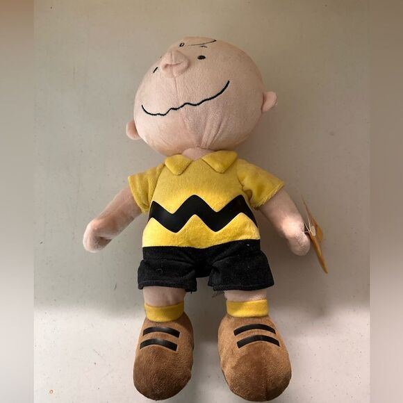 Charlie Brown stuffed toy - Picture 2 of 4